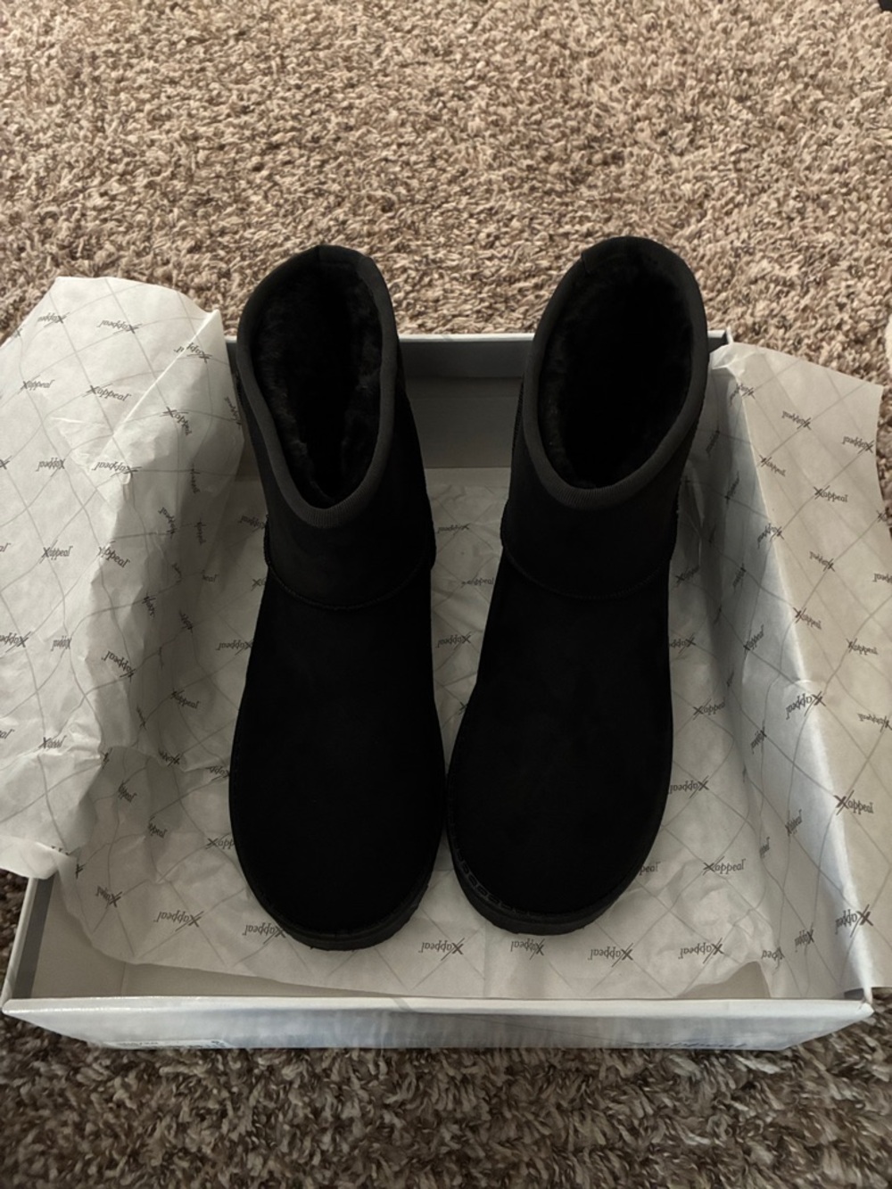 Xappeal Black Cozy Short Snow Boots Women's size 8